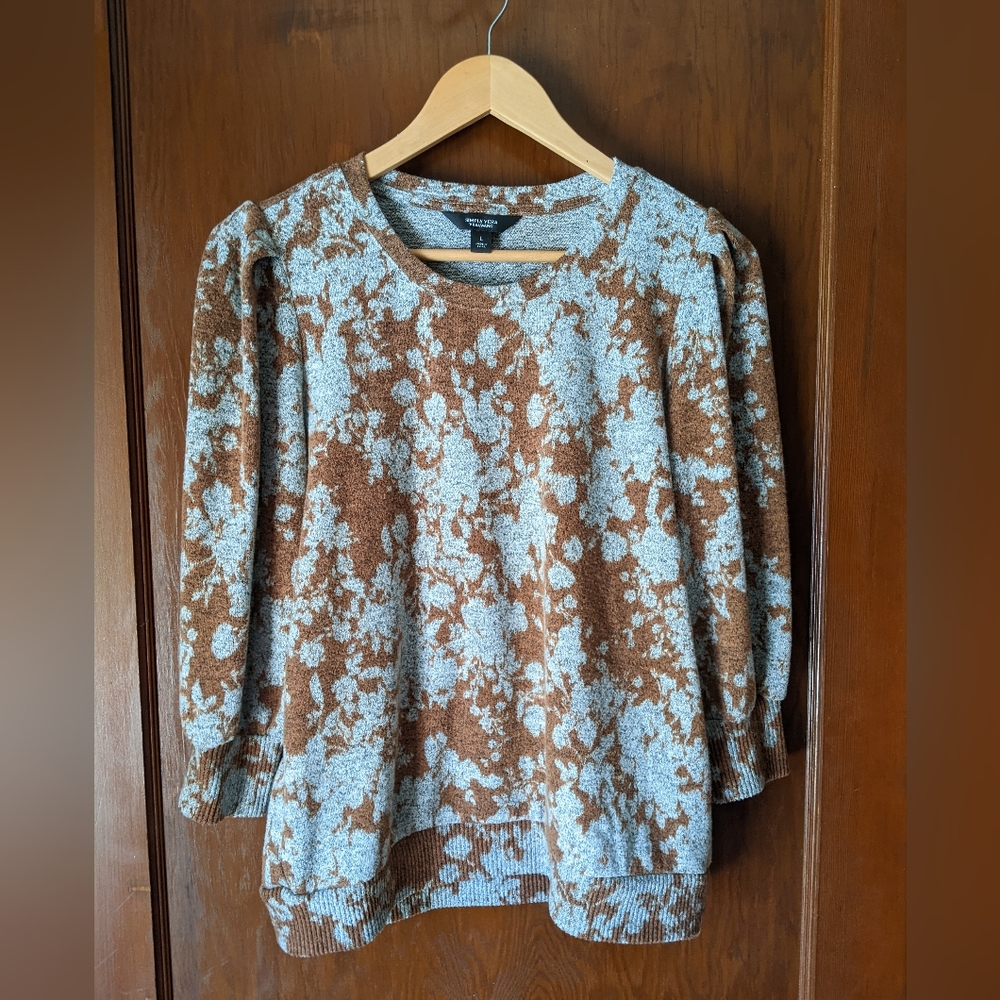 Simply Vera Vera Wang brown and gray floral print sweater L Large